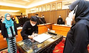 Bupati Ipuk: Untuk Kepala SMPN Baru Tingkatkan IPM Hingga Perpustakaan Dengan Optimis